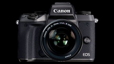 【Canon全片幅无反】型号传为EOSR、或可兼容两种镜头