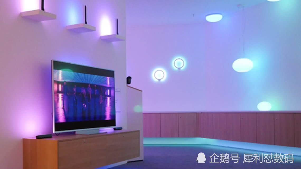 飞利浦在IFA2018展示全新OLED系列流光溢彩电视