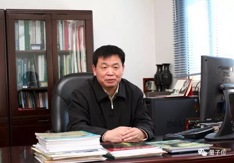 袁隆平等7人获2018未来科学大奖 首个计算机奖项颁与台湾籍芯片科学家