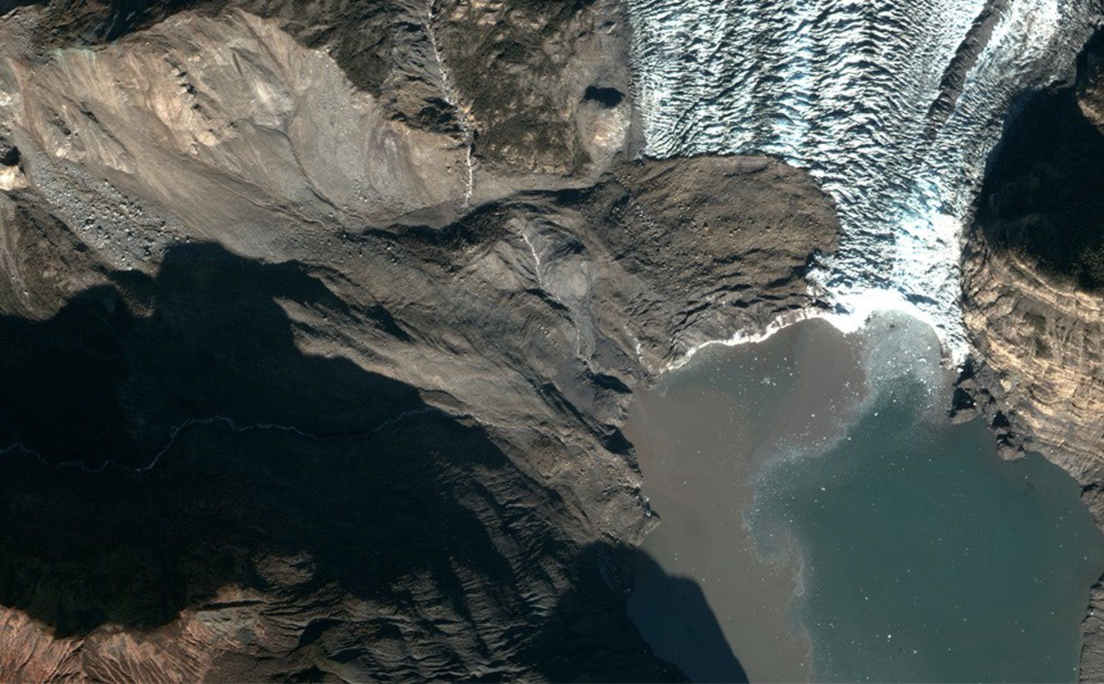 阿拉斯加发生大规模山体滑坡和海啸之前 各种警告不绝于耳