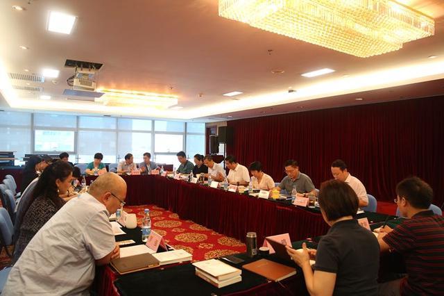 宝石中心召开第16次党委会传达学习部科技推进会议精神