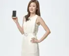 人气韩星全智贤为三星手机Galaxy S5代言 尽显时尚典雅