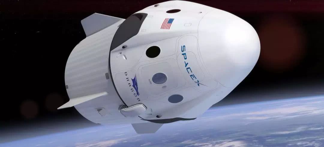 为什么SpaceX月球旅客不会在月球上行走？