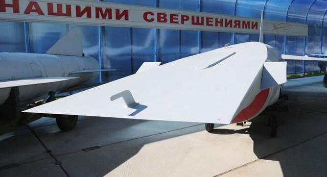 俄罗斯可重复使用的火箭级将以高超音速返回航天发射场