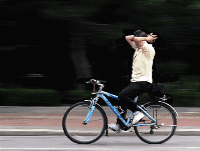 中国大叔给自行车做了个革命性的改造 看过的都啧啧称奇