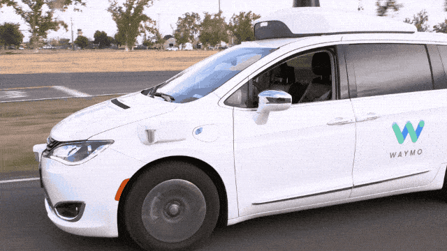 谷歌无人车离奇车祸曝光：人类安全员睡着后 误触关闭了自动驾驶