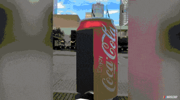 可口可乐联合NASCAR推出AR体验 在可乐罐里看美国最流行赛车运动