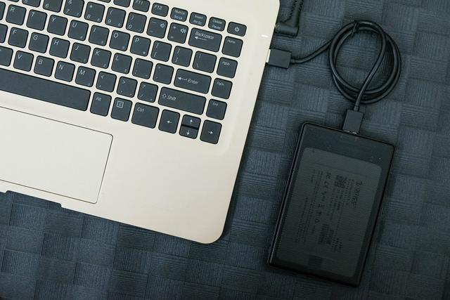 MacBookPro硬盘存储小福音：这款能让废品变成宝 仅售59元