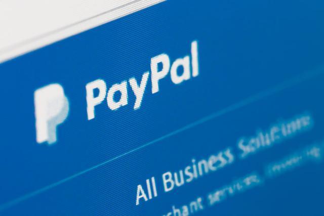 PayPal打算开放用户在沃尔玛实体店存取现金