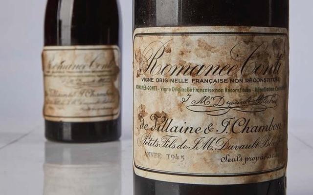 一瓶法国1945年的罗曼尼·康帝（RomanéeConti）葡萄酒在以55.8万美元价格被拍出