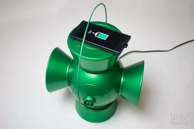 创客自制3D打印绿灯侠手机充电器