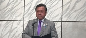日本资安战略大臣樱田义孝：我从未用过电脑