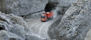 Volvo商用自驾卡车登场，专门运送矿石