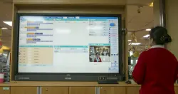 长庚医院将全面改用电子白板取代手写白板，并启用人脸辨识验证身份，以管控资料存取