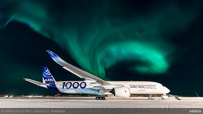 【最有仙气的飞机相】摄影师精准捕捉 Airbus A350-1000 极光展翅！
