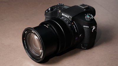编辑 Tony：“600mm 远摄够实用！”- Sony RX10 III 用后感