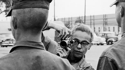 跨越二战至越战，美国女战地摄影师逝世 50 周年！