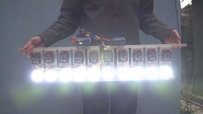 无惧黑夜挑战：1000W LED“闪光弹”冠绝全球！