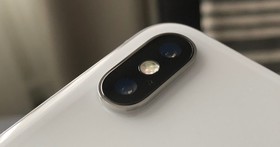苹果新专利利用激光传输讯号 未来 iPhone 的相机镜头也许不用再凸起了