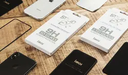 保护贴入尘？imos 推出新版 iPhone X 美观防尘满版玻璃保护贴 完全解决前镜头孔位入尘问题。