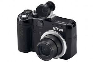 首部内置 GPS 消费机：Nikon Coolpix P6000