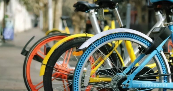 涨价、定点停放 优势不在的共享单车或被消费者抛弃_自行车