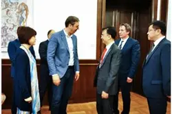 塞尔维亚总统接见网龙董事长刘德建 网龙计划在…