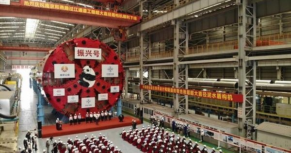 基建重器 中国攻克超大直径盾构机全部核心技术