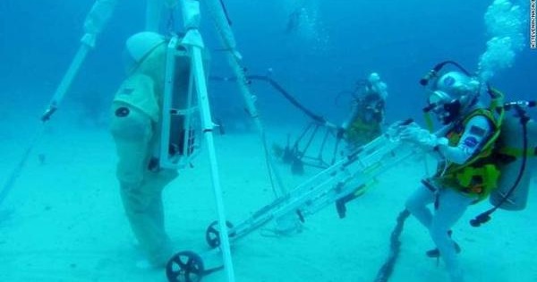 NASA和ESA测试用于登陆月球宇航员的救生担架系统