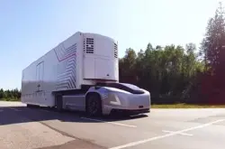 无驾驶舱卡车完成公路首秀 沃尔沃集结了自动驾驶卡车五大神兽