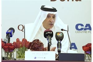 卡塔尔航空集团CEO阿克巴·贝克宣布免费承运中…