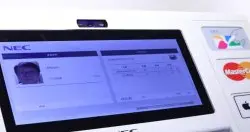 NEC在台展示最新自助结账系统，可快速影像辨识商品，还能刷脸完成支付